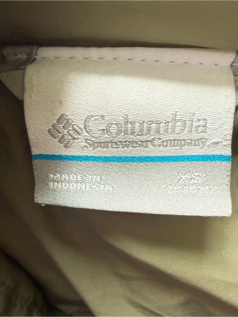 Columbia kids lightweight Puffer Olive Green